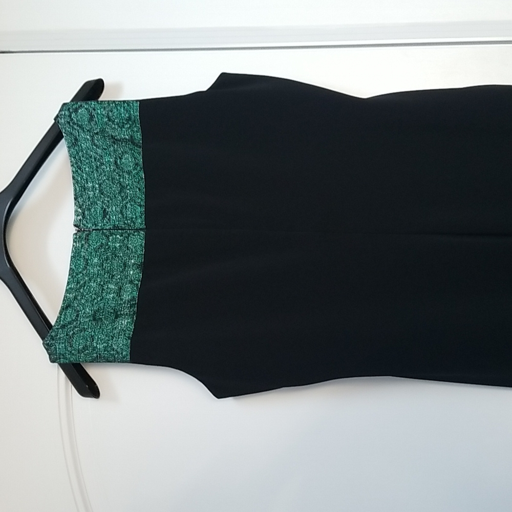 Dress - Picture 3 of 4